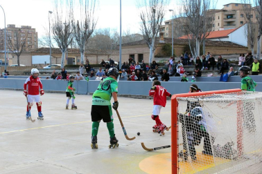 El club ha creado tres equipos mixtos: dos de Prebenjamín y uno de Benjamín.