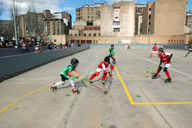 El club ha creado tres equipos mixtos: dos de Prebenjamín y uno de Benjamín.