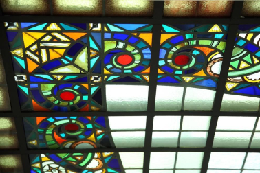 Imágenes del interior del edificio del Banco de España en Pamplona