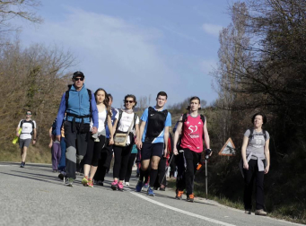 Los peregrinos caminaron hacia Javier con sol y buenas temperaturas