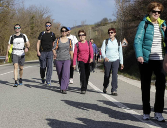 Los peregrinos caminaron hacia Javier con sol y buenas temperaturas