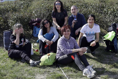 Los peregrinos caminaron hacia Javier con sol y buenas temperaturas