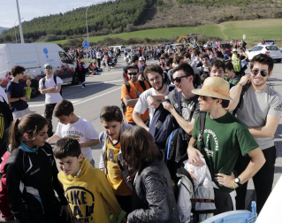 Los peregrinos caminaron hacia Javier con sol y buenas temperaturas