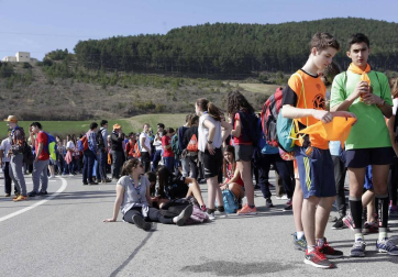 Los peregrinos caminaron hacia Javier con sol y buenas temperaturas