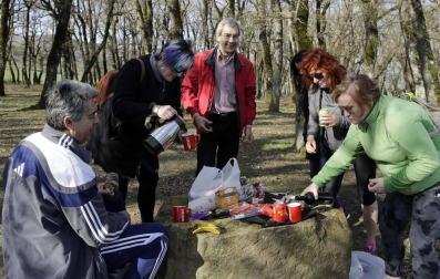 Los peregrinos caminaron hacia Javier con sol y buenas temperaturas