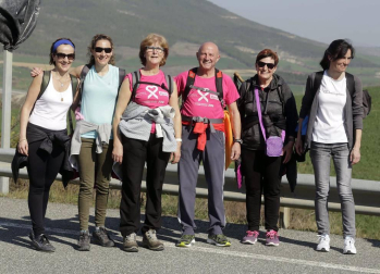 Los peregrinos caminaron hacia Javier con sol y buenas temperaturas