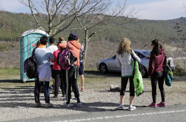 Los peregrinos caminaron hacia Javier con sol y buenas temperaturas