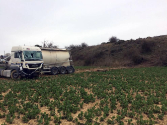 Imágenes del accidente mortal en la AP-15 entre Pueyo y Garínoain.