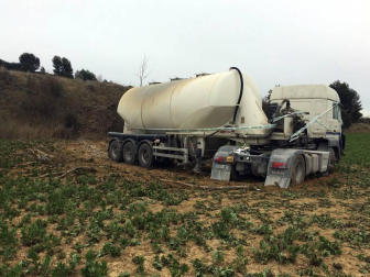 Imágenes del accidente mortal en la AP-15 entre Pueyo y Garínoain.