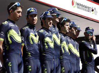 Imágenes de la salida de la Vuelta al País Vasco en Pamplona