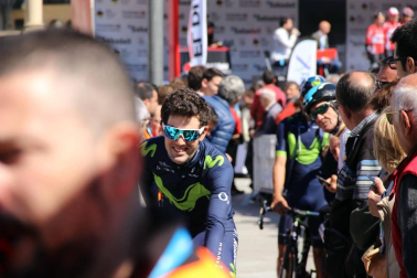 Imágenes de la salida de la Vuelta al País Vasco en Pamplona