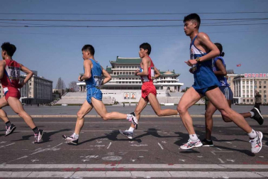 Multitudinaria carrera en la capital de Corea del Norte.