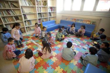 Escolares del colegio de Falces.