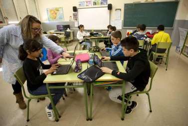 Escolares del colegio de Falces.