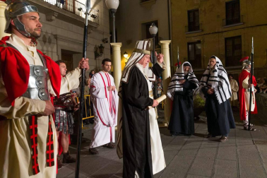 Procesión del miércoles en la capital ribera.