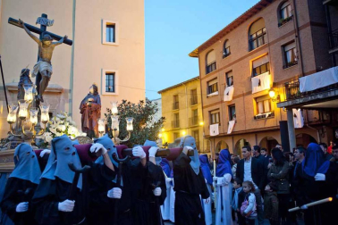 Fotos de la procesión de Viernes Santo en Peralta
