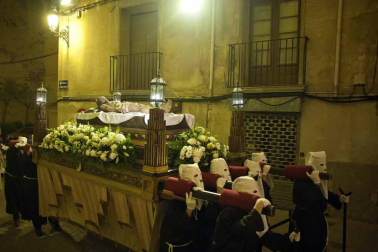 Fotos de la procesión de Viernes Santo en Peralta