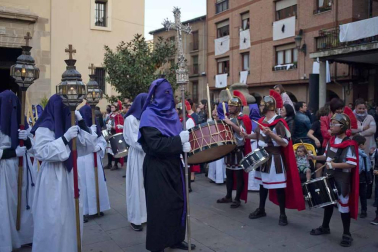 Fotos de la procesión de Viernes Santo en Peralta