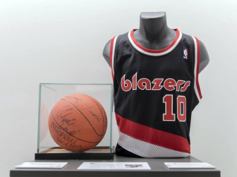 Imágenes del Museo del Deporte inaugurado en Baluarte