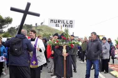 Fotoss de miles de romeros caminando a Ujué llegados de Tafalla, Beire, Murillo el Fruto, Pitillas, Carcastillo y Santacara