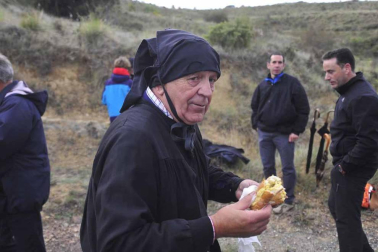 Fotoss de miles de romeros caminando a Ujué llegados de Tafalla, Beire, Murillo el Fruto, Pitillas, Carcastillo y Santacara