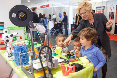 Imágenes de la primera jornada de Expofamily en Baluarte.