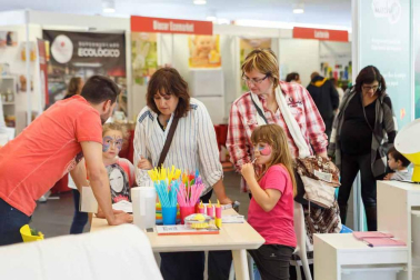 Imágenes de la primera jornada de Expofamily en Baluarte.