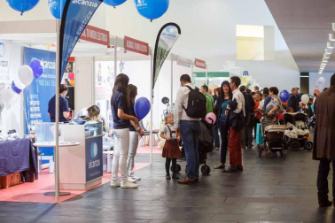 Imágenes de la primera jornada de Expofamily en Baluarte.