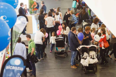 Imágenes de la primera jornada de Expofamily en Baluarte.