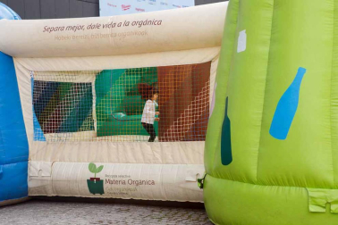 Imágenes de la primera jornada de Expofamily en Baluarte.