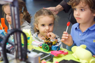 Imágenes de la primera jornada de Expofamily en Baluarte.