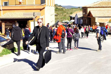 Imágenes de la romería a Ujué de Figarol, Olite, Mélida y Carcastillo.