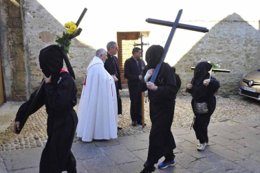 Imágenes de la romería a Ujué de Figarol, Olite, Mélida y Carcastillo.