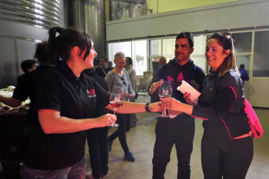 Imágenes de la primera Marcha del Rosado en San Martín de Unx