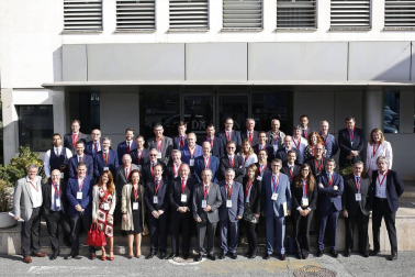Imágenes del evento organizado por Diario de Navarra en el que han participado medio centenar de empresarios de las grandes industrias navarras.