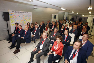 Imágenes del evento organizado por Diario de Navarra en el que han participado medio centenar de empresarios de las grandes industrias navarras.