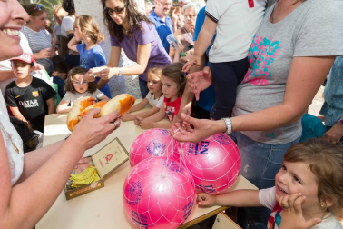 Mayores y pequeños se acercaron este lunes 22 de mayo a cumplir con la tradicional procesión.
