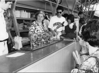 Imágenes entre 1952-1994 de esta tradición en Pamplona.