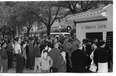 Imágenes entre 1952-1994 de esta tradición en Pamplona.