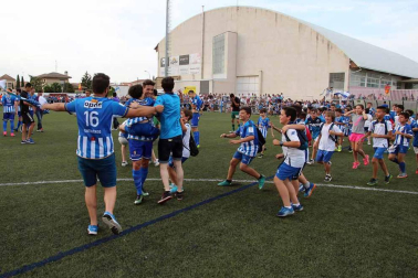 Imágenes del partido de ascenso a Segunda B entre el Cirbonero y Guadalajara