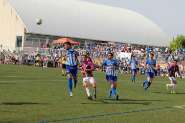 Imágenes del partido de ascenso a Segunda B entre el Cirbonero y Guadalajara