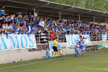Imágenes del partido de ascenso a Segunda B entre el Cirbonero y Guadalajara