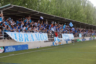 Imágenes del partido de ascenso a Segunda B entre el Cirbonero y Guadalajara