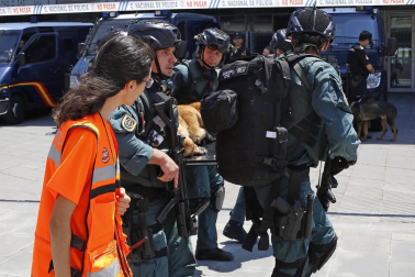 El estadio del C.A. Osasuna fue el lugar elegido para un ejercicio de las fuerzas de seguridad ante un posible ataque.