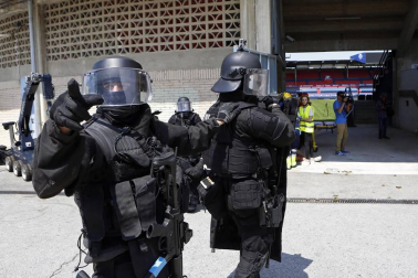 El estadio del C.A. Osasuna fue el lugar elegido para un ejercicio de las fuerzas de seguridad ante un posible ataque.