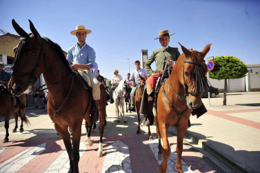 Fotos de la romería en honor a la Virgen del Rocío en Rada 2017