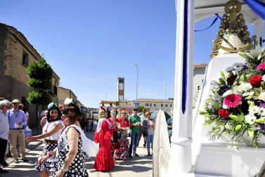 Fotos de la romería en honor a la Virgen del Rocío en Rada 2017