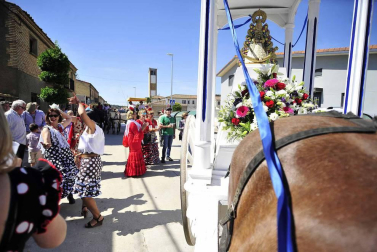 Fotos de la romería en honor a la Virgen del Rocío en Rada 2017