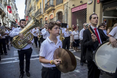 El Corpus congrega a miles de personas en la capital navarra