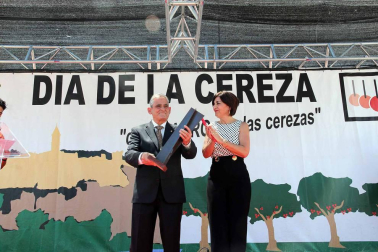 Imágenes de la XVIII Fiesta de la Cereza de Milagro.